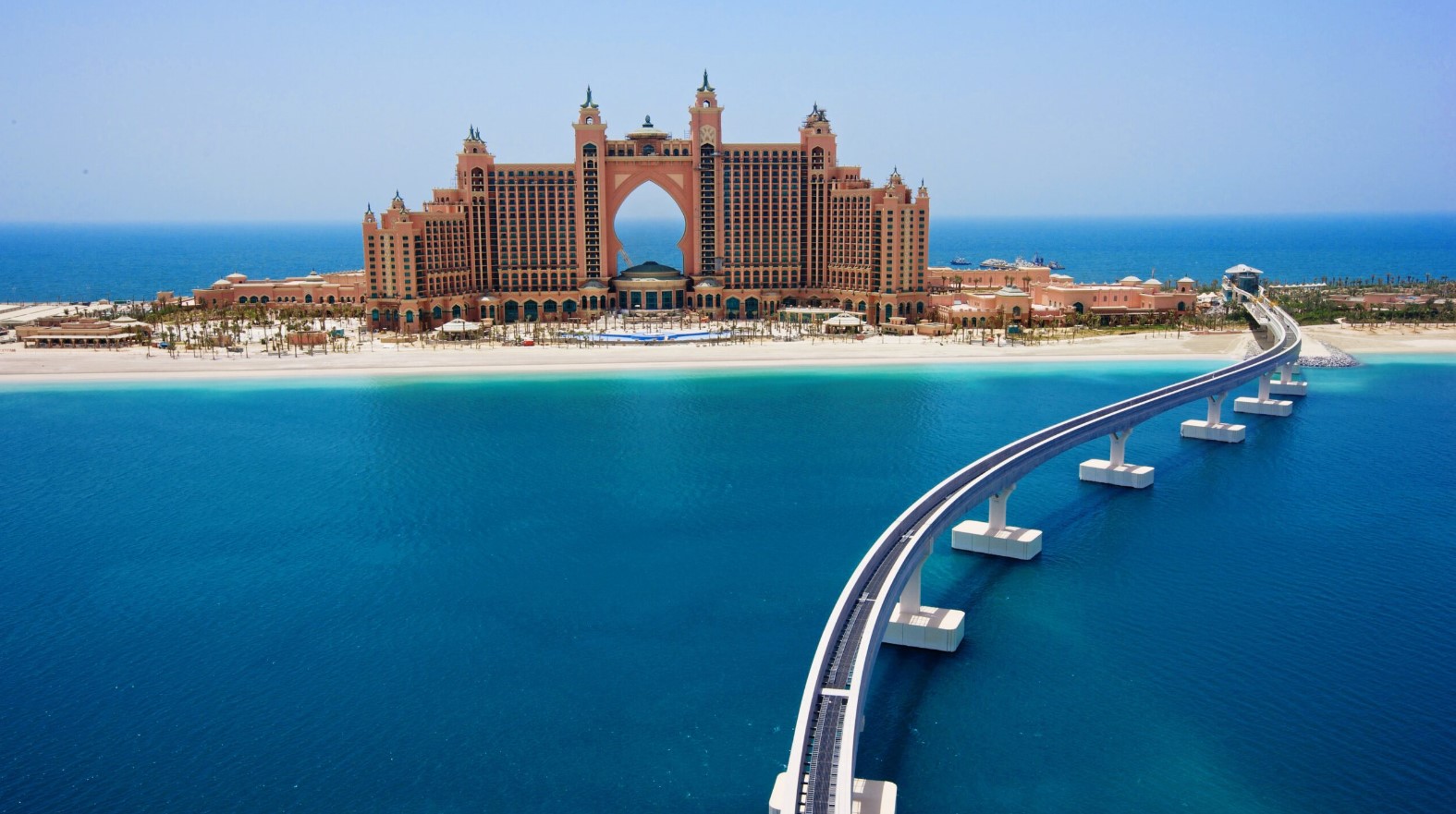 Dubai Residential – Prick of Noon – Evaluating the Luxury Villa Market in Palm Jumeirah and Palm Jebel Ali